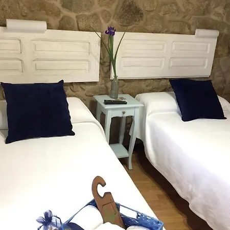 House With 5 Bedrooms In With Wonderful Mountain View Enclosed Garden And Wifi Padrón