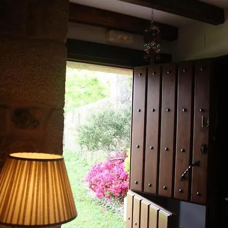 House With 5 Bedrooms In With Wonderful Mountain View Enclosed Garden And Wifi Padrón